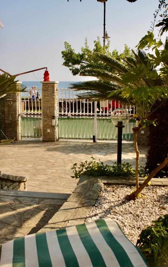 Ferienwohnung Ca' De Gino Santo Stefano al Mare Exterior foto